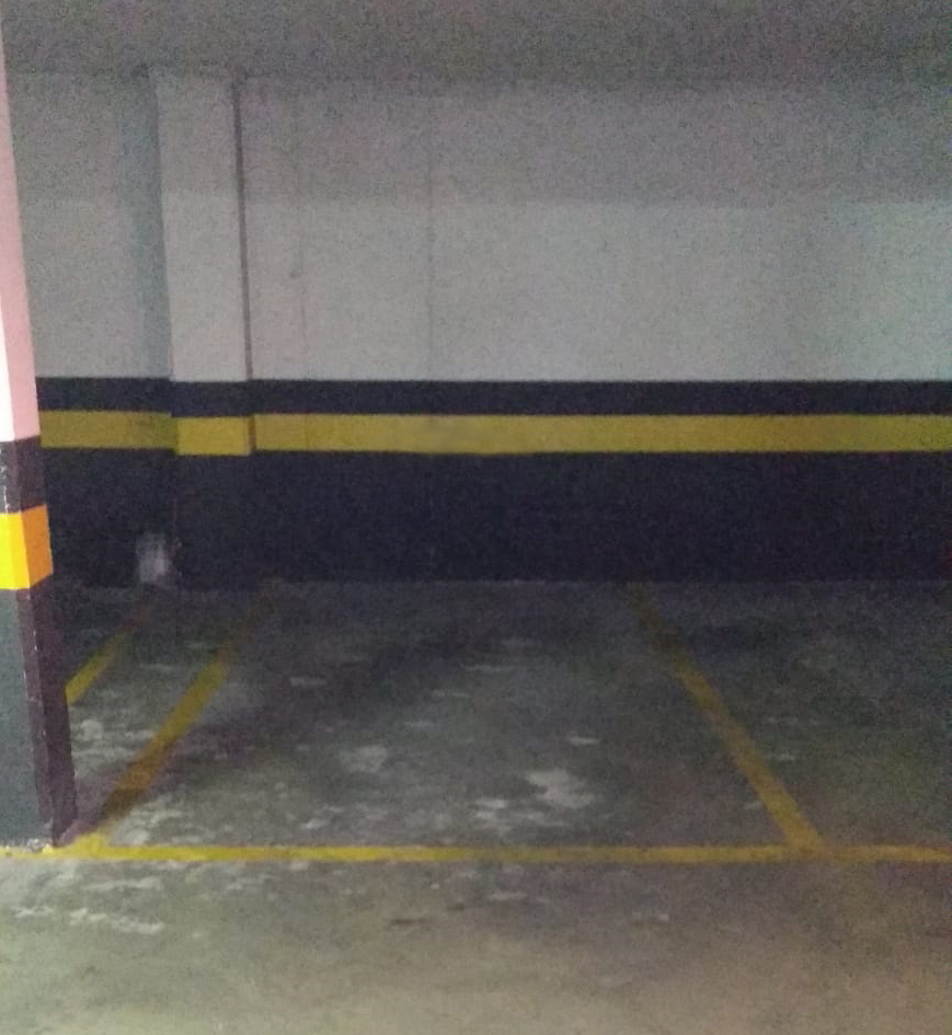 Alquilo garaje en la Negrilla