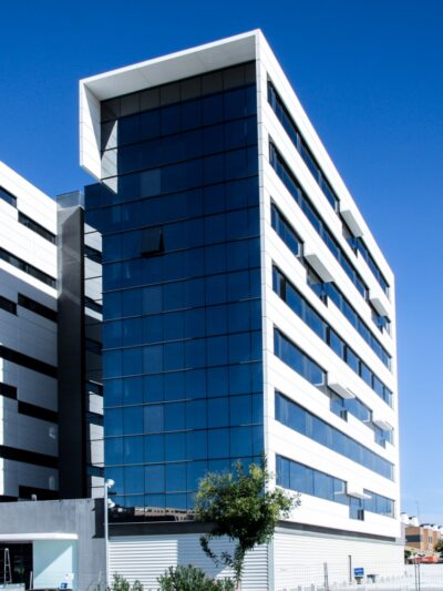Locales, Naves y Oficinas